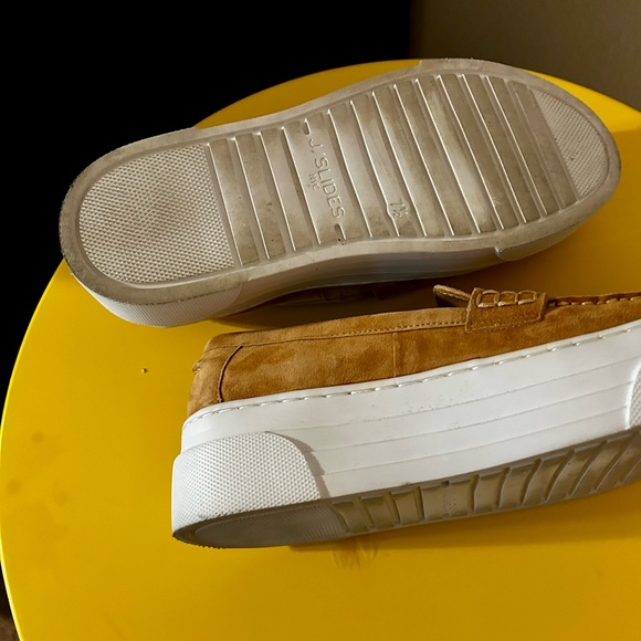 J/Slides Leather Slides.               Comfortable shoes! - Picture 6 of 7